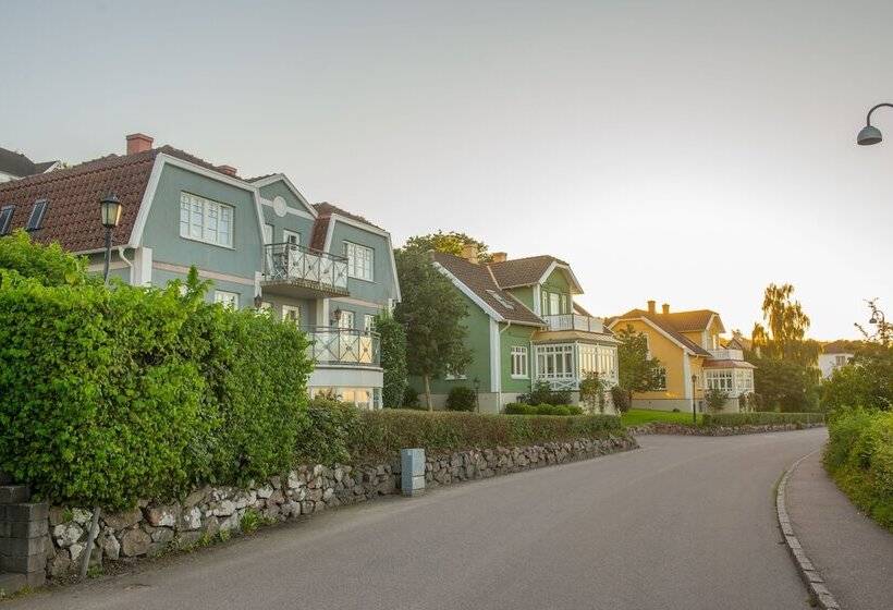 בית מלון כפרי Rusthållargården