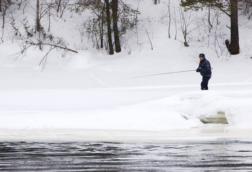 בית מלון כפרי L Valhall