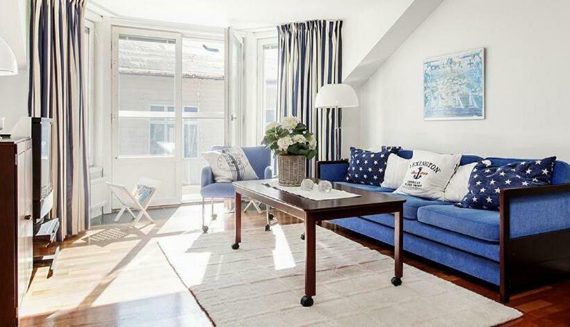 Отель L Villa Maritime På Marstrandsön