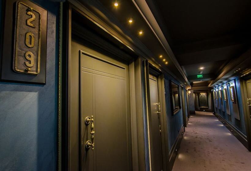 هتل Lido By Phoenicia