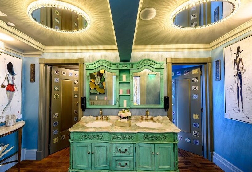 هتل Lido By Phoenicia