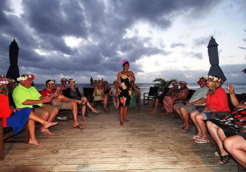 هتل Manuia Beach Resort