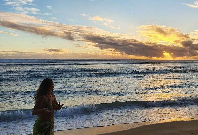 هتل Manuia Beach Resort