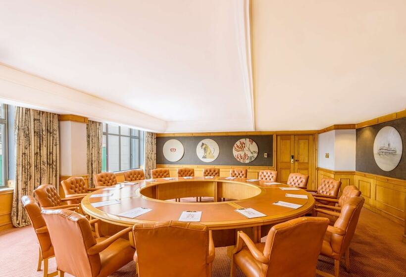 Отель Hyatt Regency Harare The Meikles