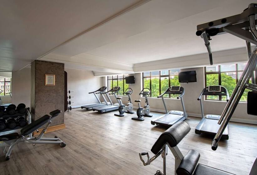 Отель Hyatt Regency Harare The Meikles