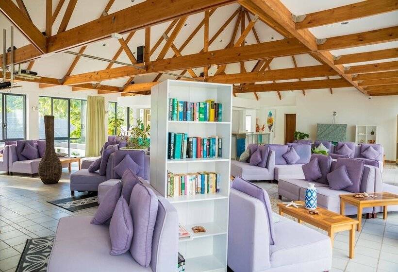 هتل Muri Beach Club