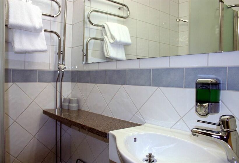 בית מלון כפרי Oden