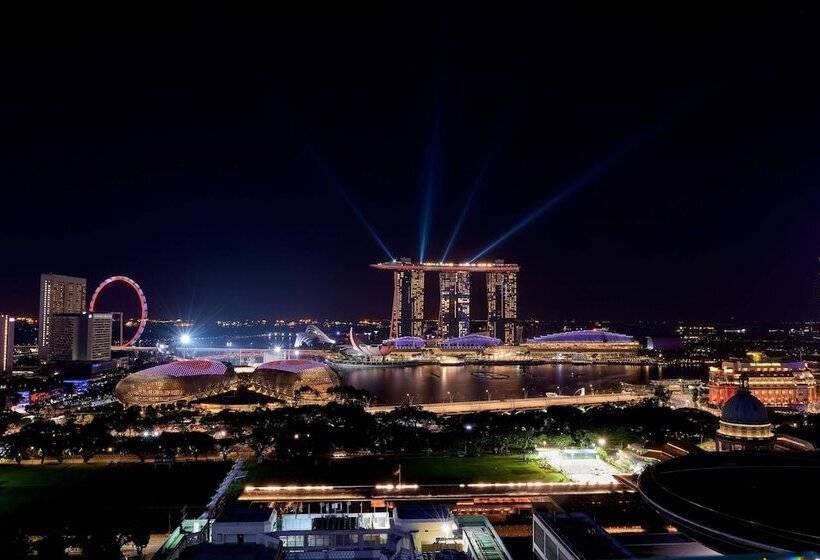 هتل Peninsula Excelsior Singapore, A Wyndham