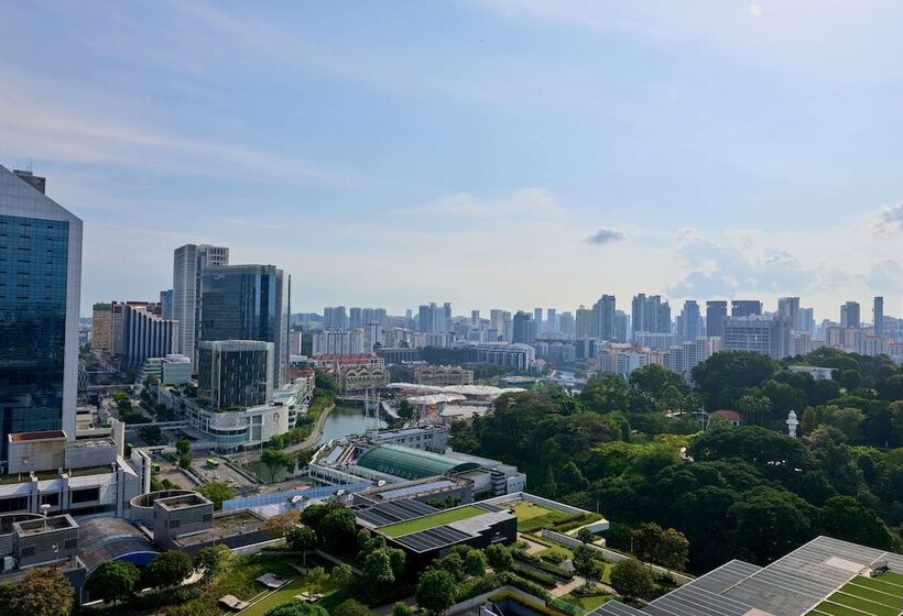 هتل Peninsula Excelsior Singapore, A Wyndham