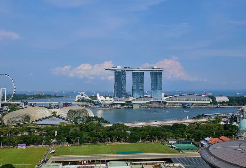 هتل Peninsula Excelsior Singapore, A Wyndham