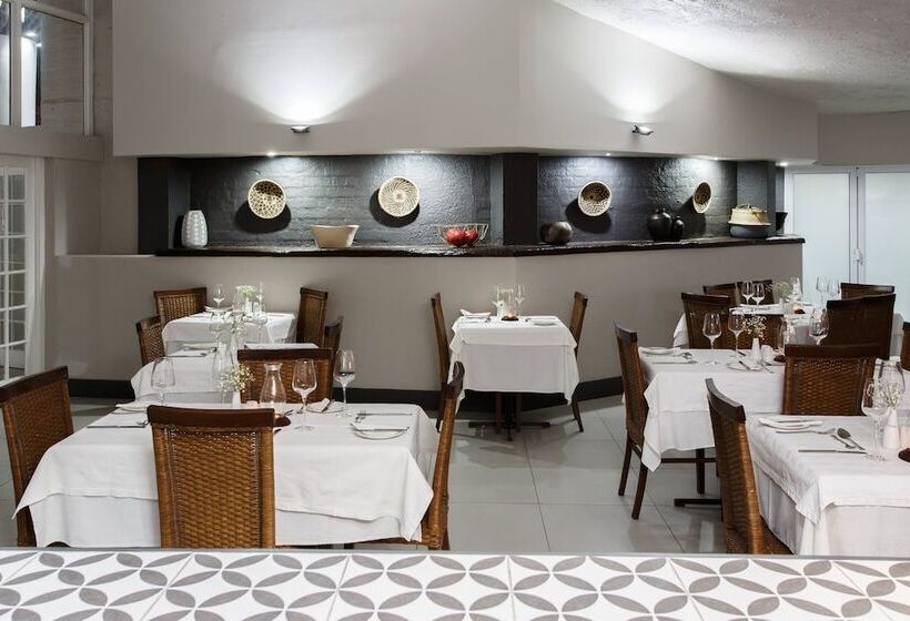 Protea Hotel By Marriott Oudtshoorn Riempie Estate