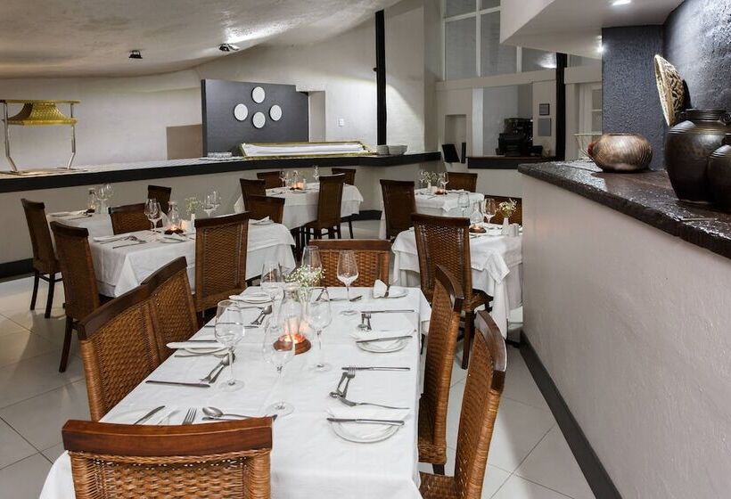 Protea Hotel By Marriott Oudtshoorn Riempie Estate