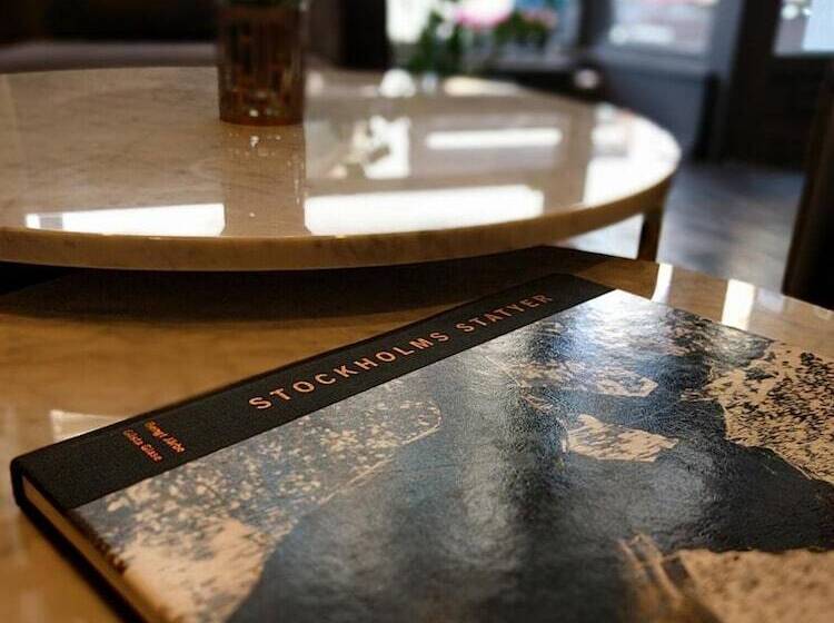 Queen S Hotel By First Hotels