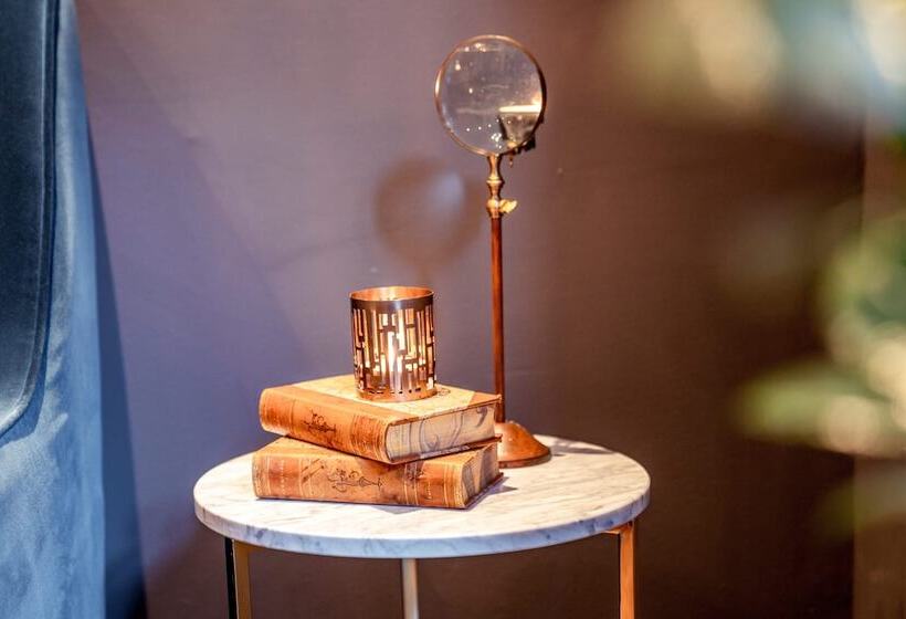 Queen S Hotel By First Hotels