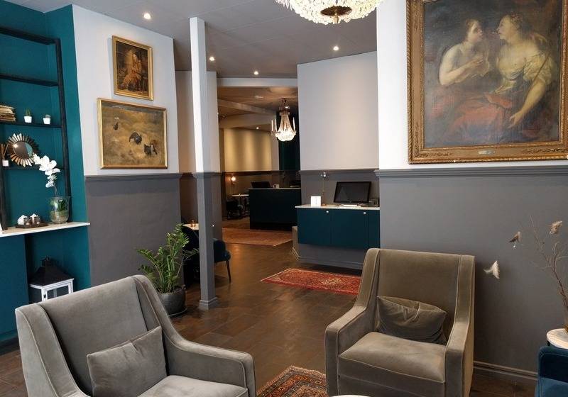 Queen S Hotel By First Hotels