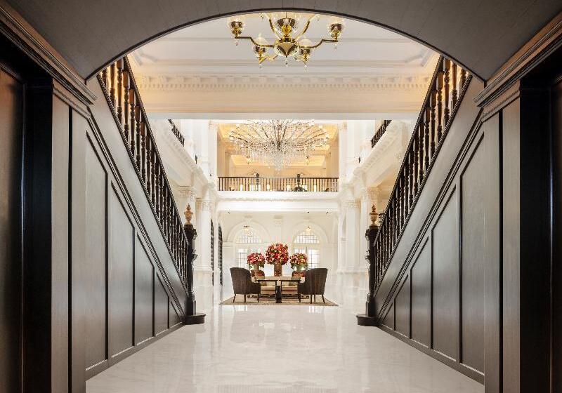 هتل Raffles  Singapore