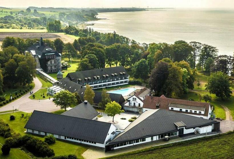 örenäs Slott, Hotell & Konferens