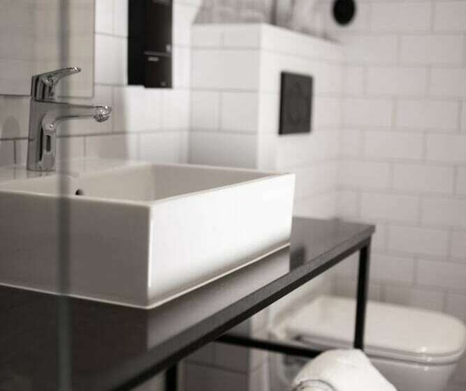 örenäs Slott, Hotell & Konferens