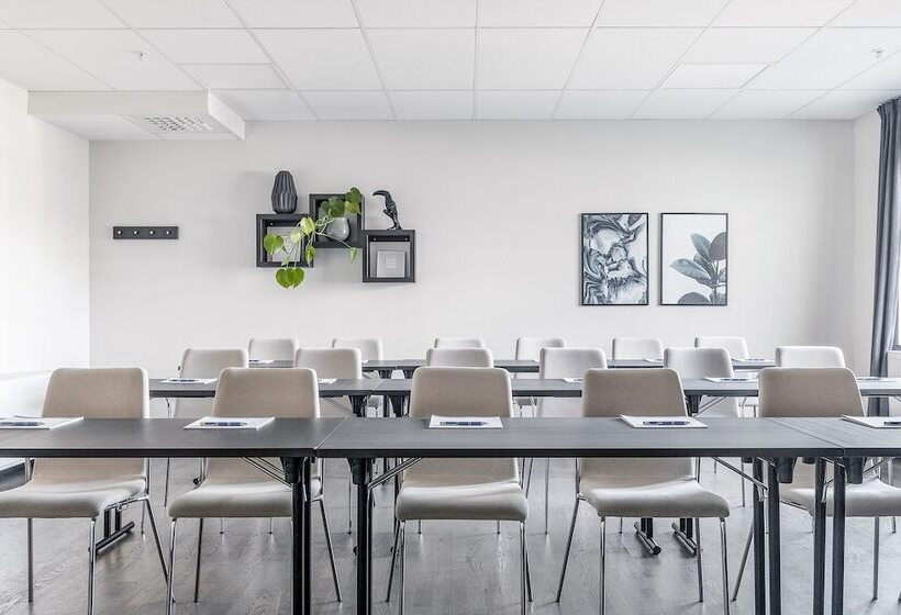 فندق Riviera Strand