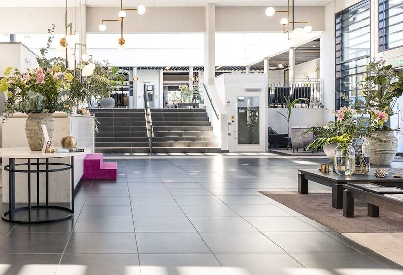 فندق Riviera Strand