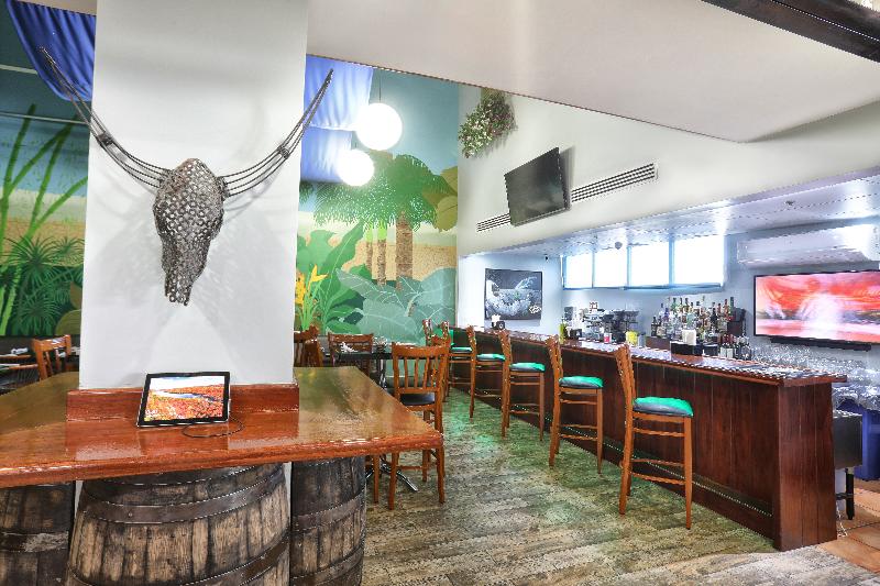 בית מלון כפרי San Juan Airport