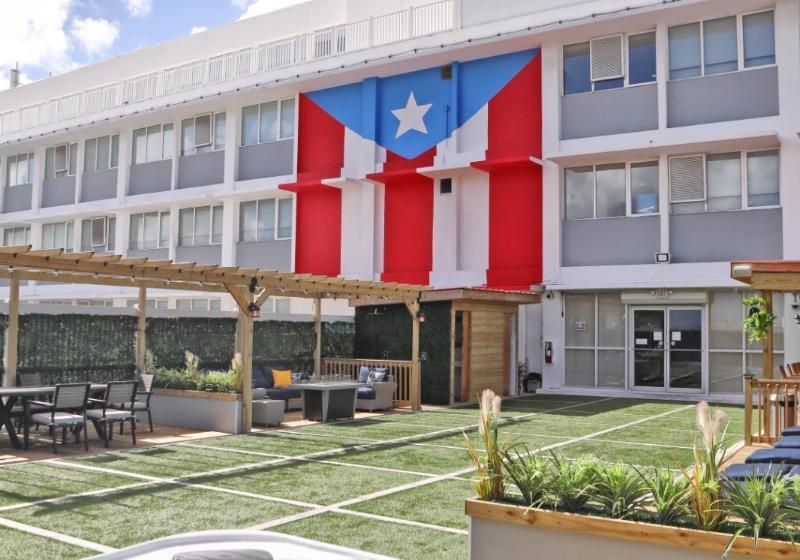 בית מלון כפרי San Juan Airport