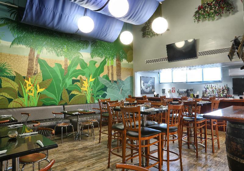 בית מלון כפרי San Juan Airport