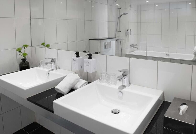 בית מלון כפרי Scandic Crown