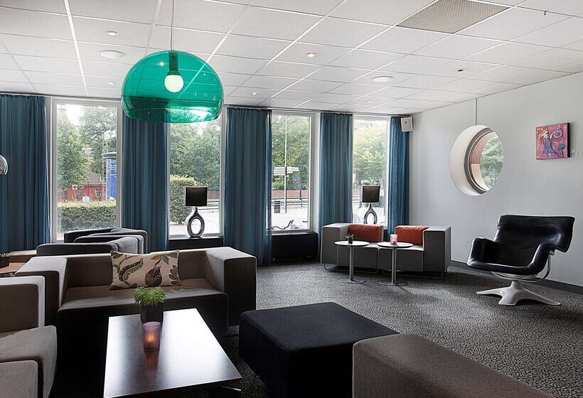 בית מלון כפרי Scandic Hallandia