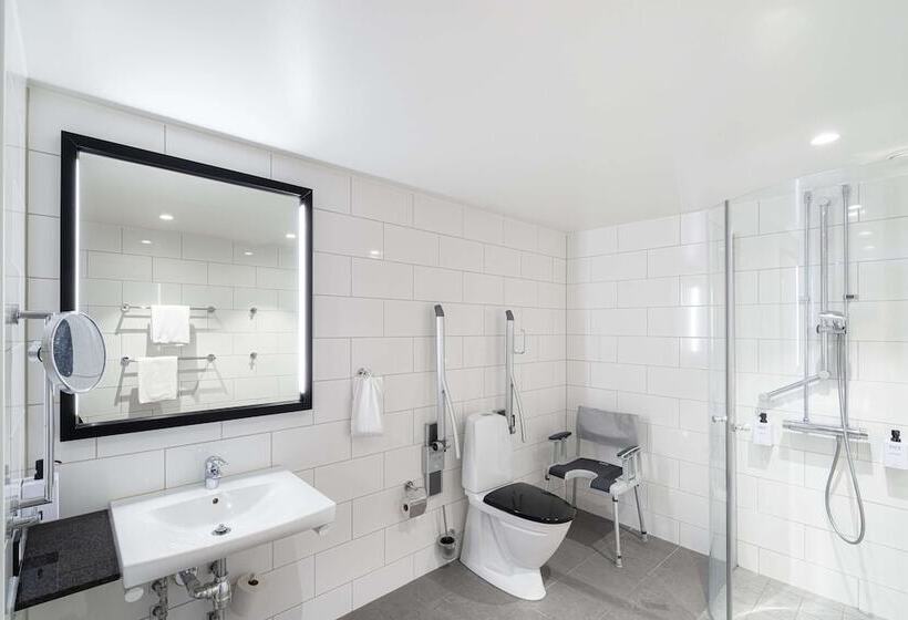 בית מלון כפרי Scandic Hallandia