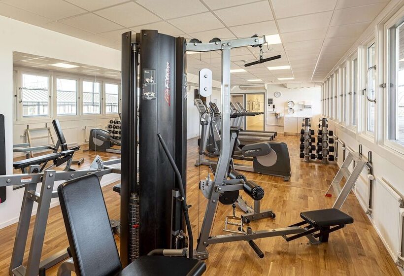 בית מלון כפרי Scandic Hallandia