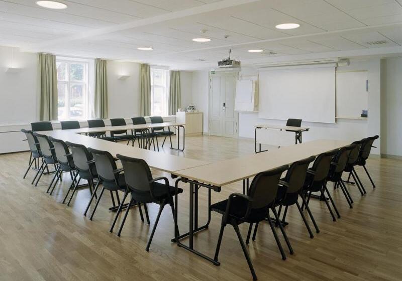 בית מלון כפרי Scandic Hallandia