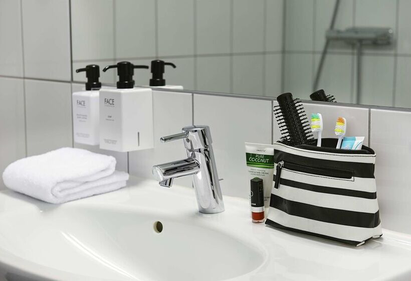 فندق Scandic Kungens Kurva