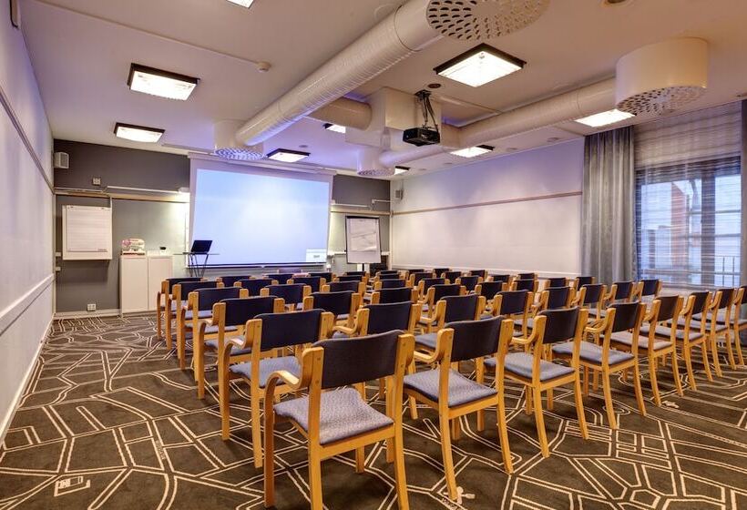 בית מלון כפרי Scandic Linkoping Vast