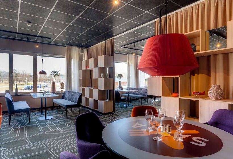 בית מלון כפרי Scandic Linkoping Vast