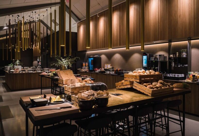 ホテル Scandic Opalen