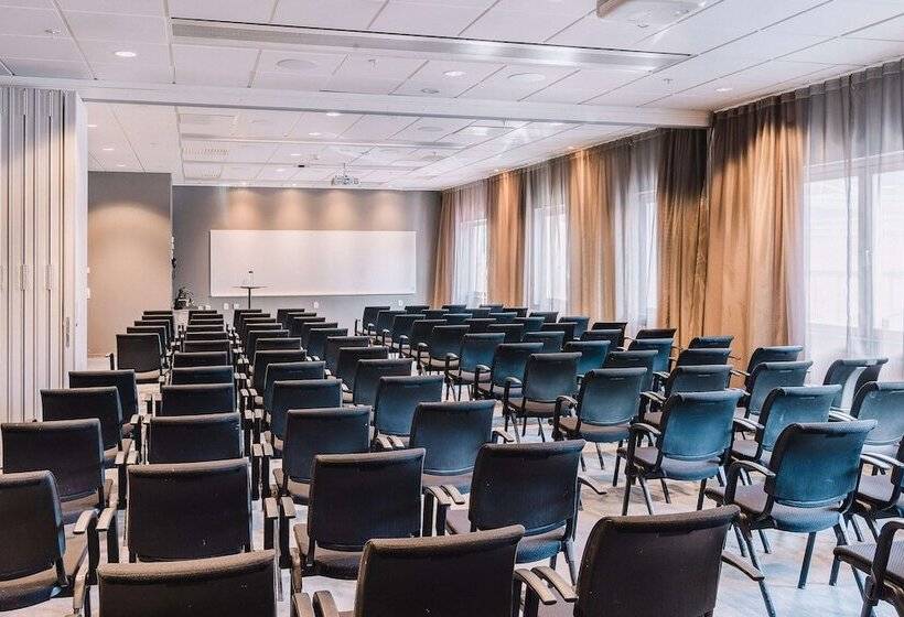 ホテル Scandic Opalen