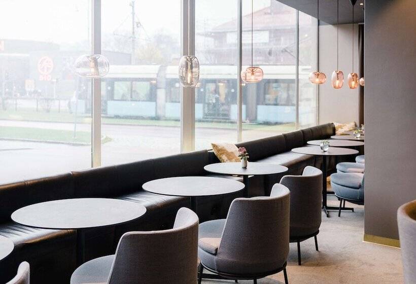 ホテル Scandic Opalen