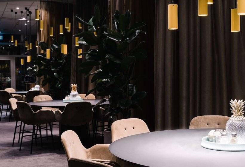 ホテル Scandic Opalen