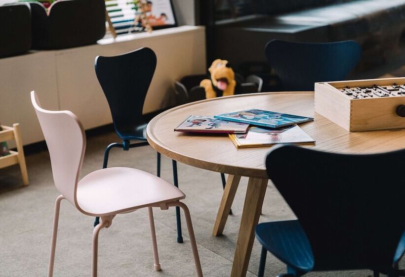 ホテル Scandic Opalen