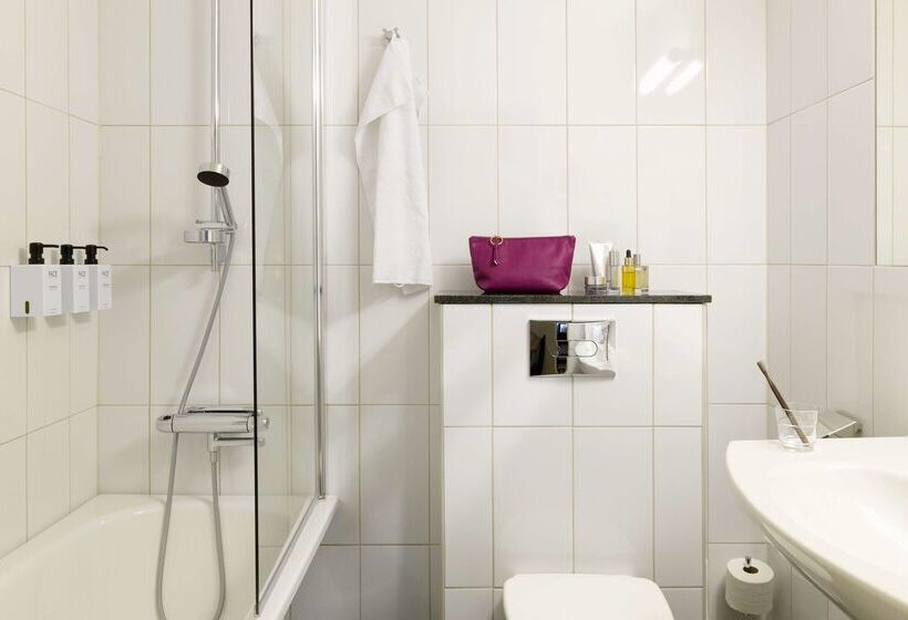 Отель Scandic Orebro Vast