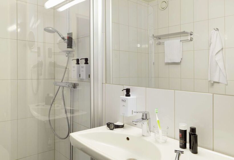 Отель Scandic Orebro Vast