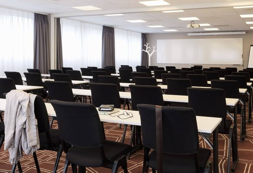 Отель Scandic Orebro Vast