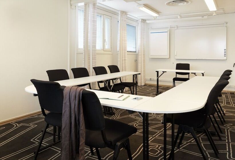 Отель Scandic Orebro Vast