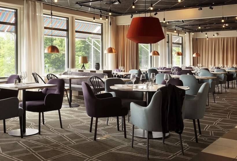 Отель Scandic Orebro Vast