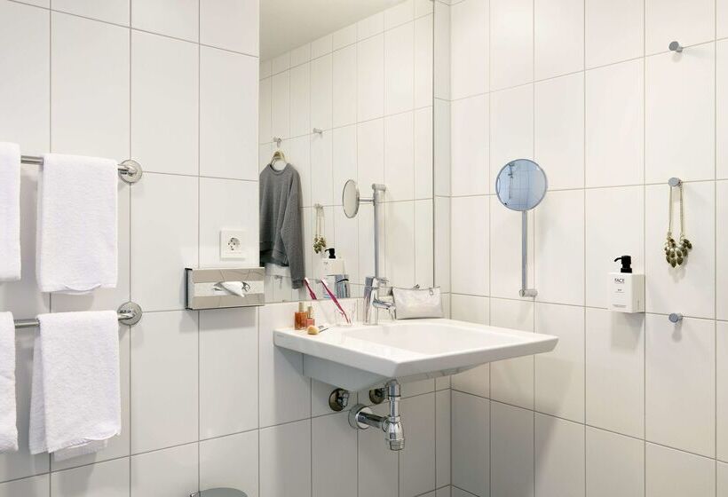 ホテル Scandic Rubinen