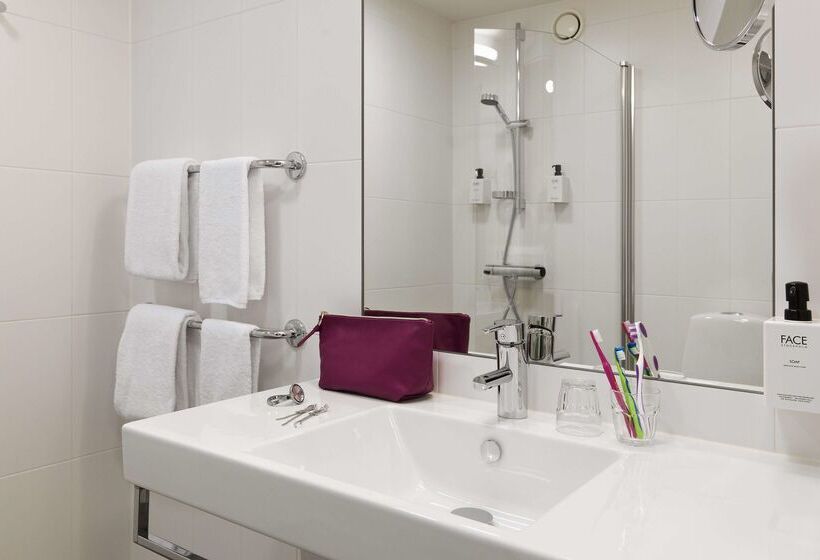 ホテル Scandic Rubinen