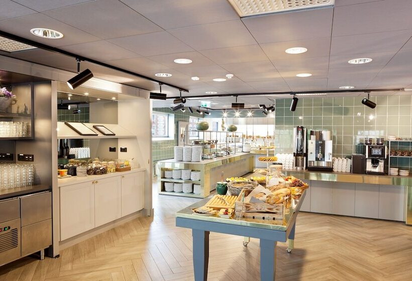 ホテル Scandic Rubinen