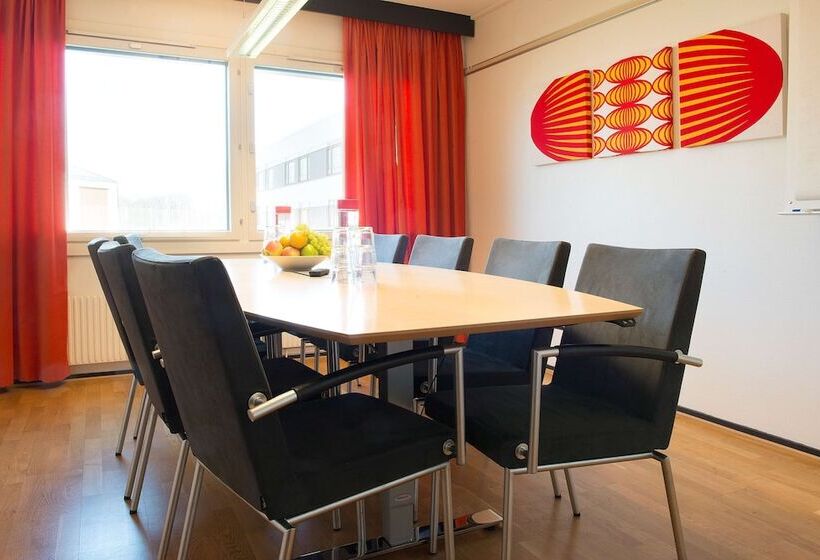 هتل Scandic Uppsala Nord