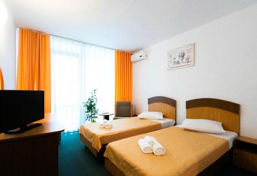 בית מלון כפרי Siret Saturn